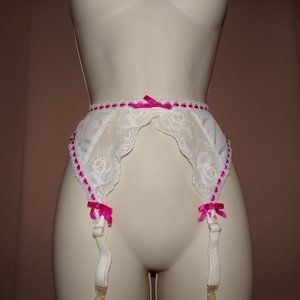 Vintage White Lace and Satin Garter Belt with Pink details Size S